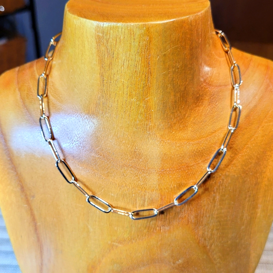 Nwt Gold Tone Paper Clip Necklace Lobster Clasp Adj From 14 To 16 Long